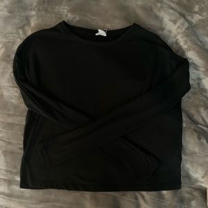 Black Long-Sleeve Crop Top